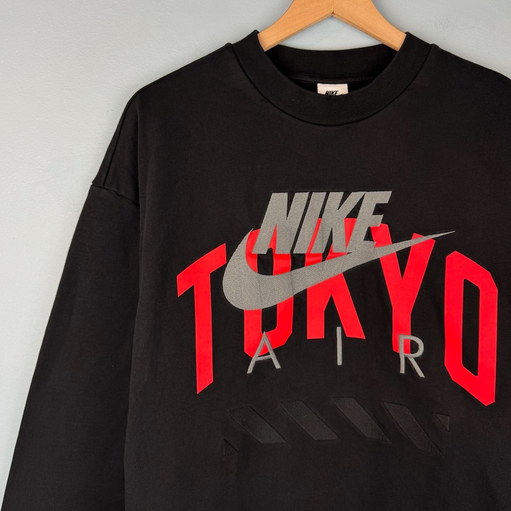 Nike Mens Small Black Red Tokyo Japan Air Fleece Crewneck Pullover Sweatshirt